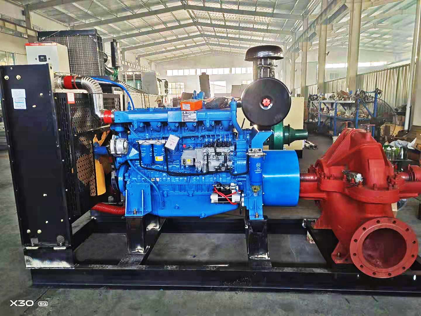 600立方水泵發(fā)電機組.jpg